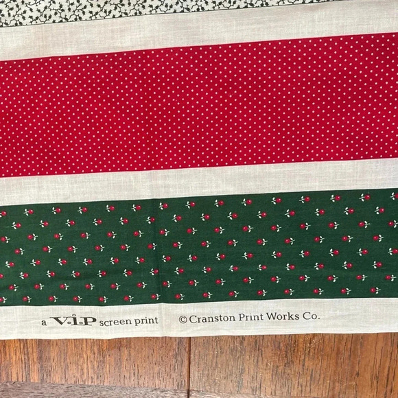 VIP CRANSTON Screen Works Keepsake Crafts CHRISTMAS BASKET Cut & Sew Panel - Picture 6 of 8